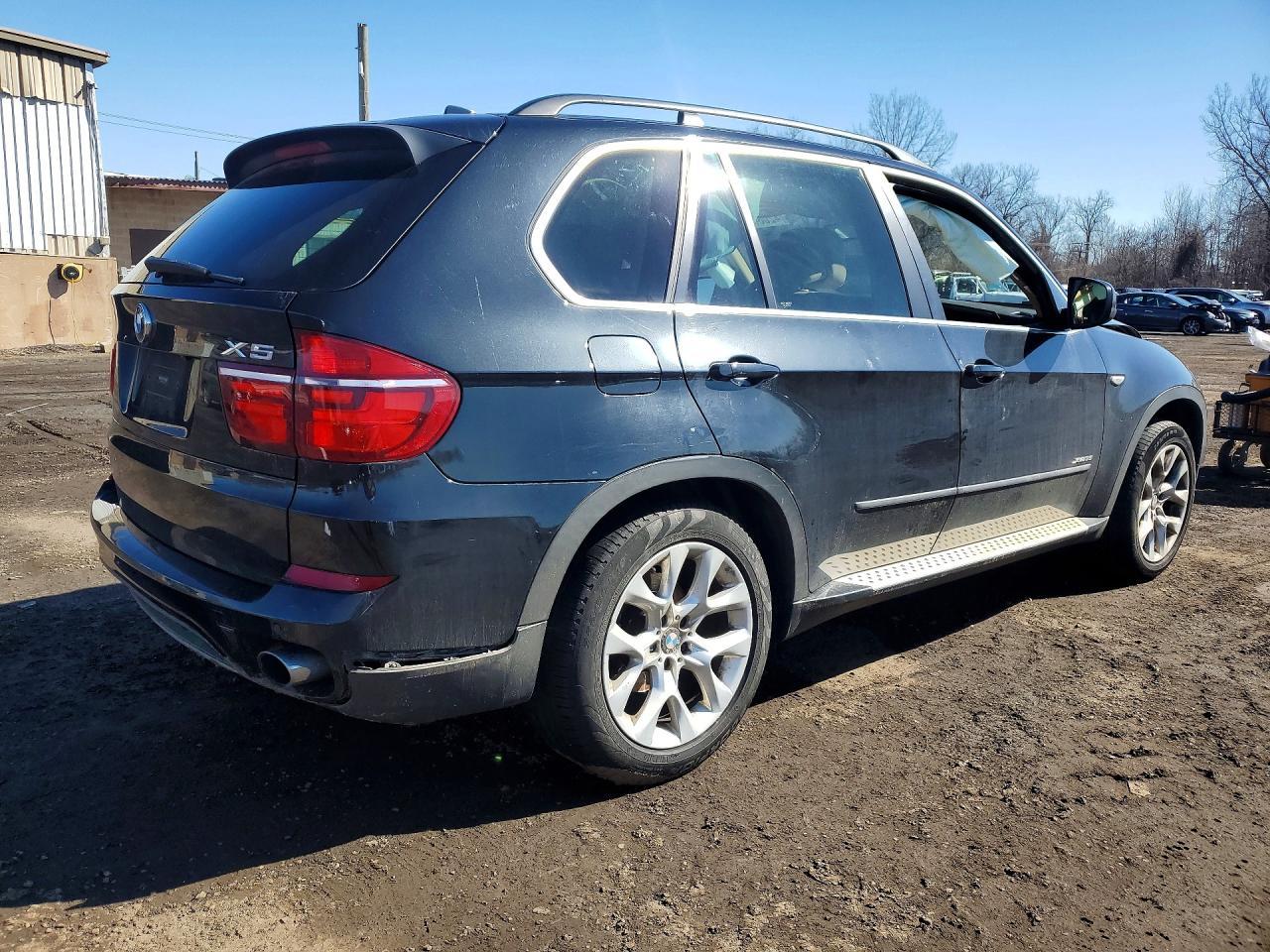 2013 BMW X5 xDrive35I - zdjęcie 3