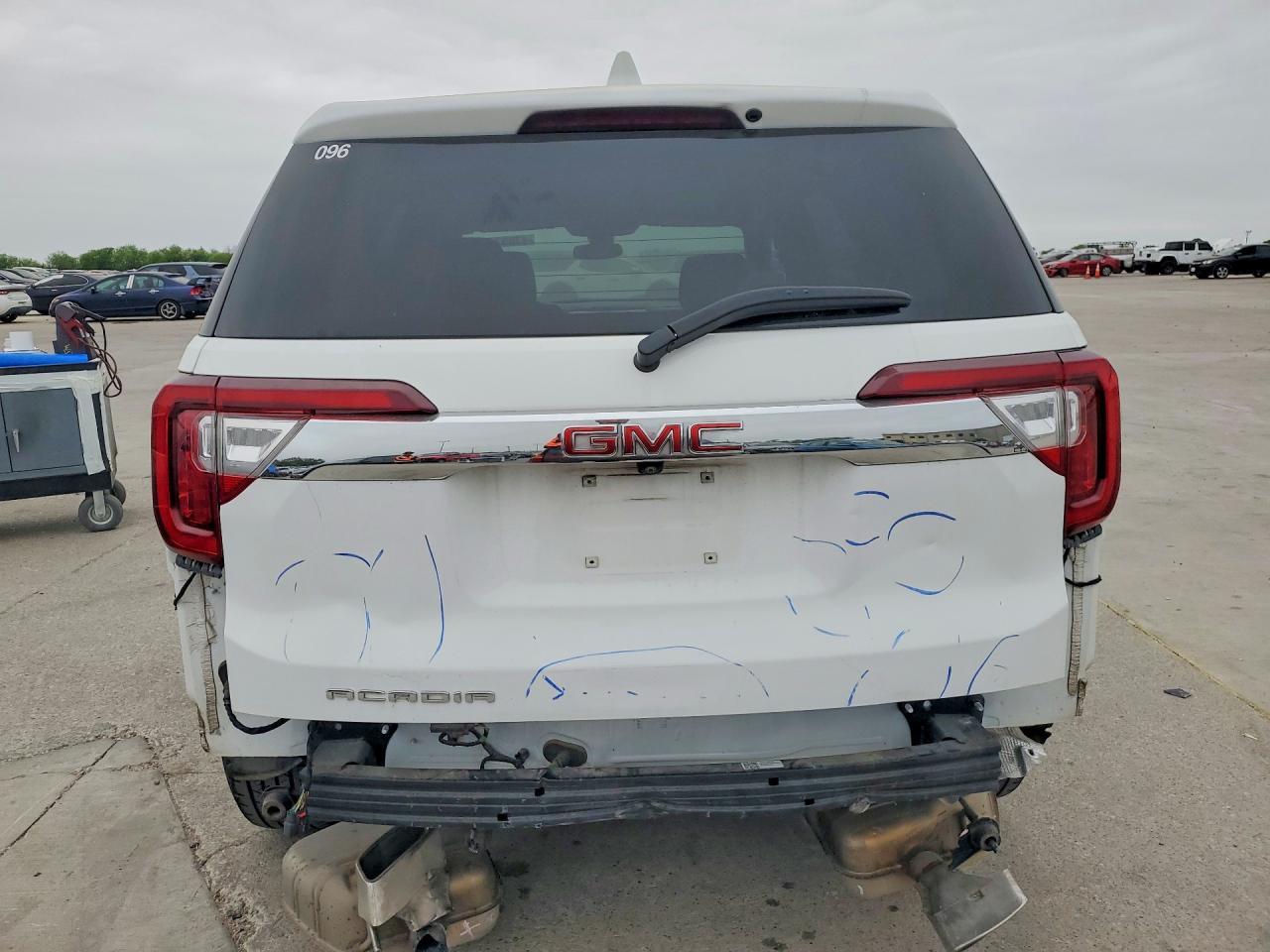 2023 GMC Acadia Sle - zdjęcie 6
