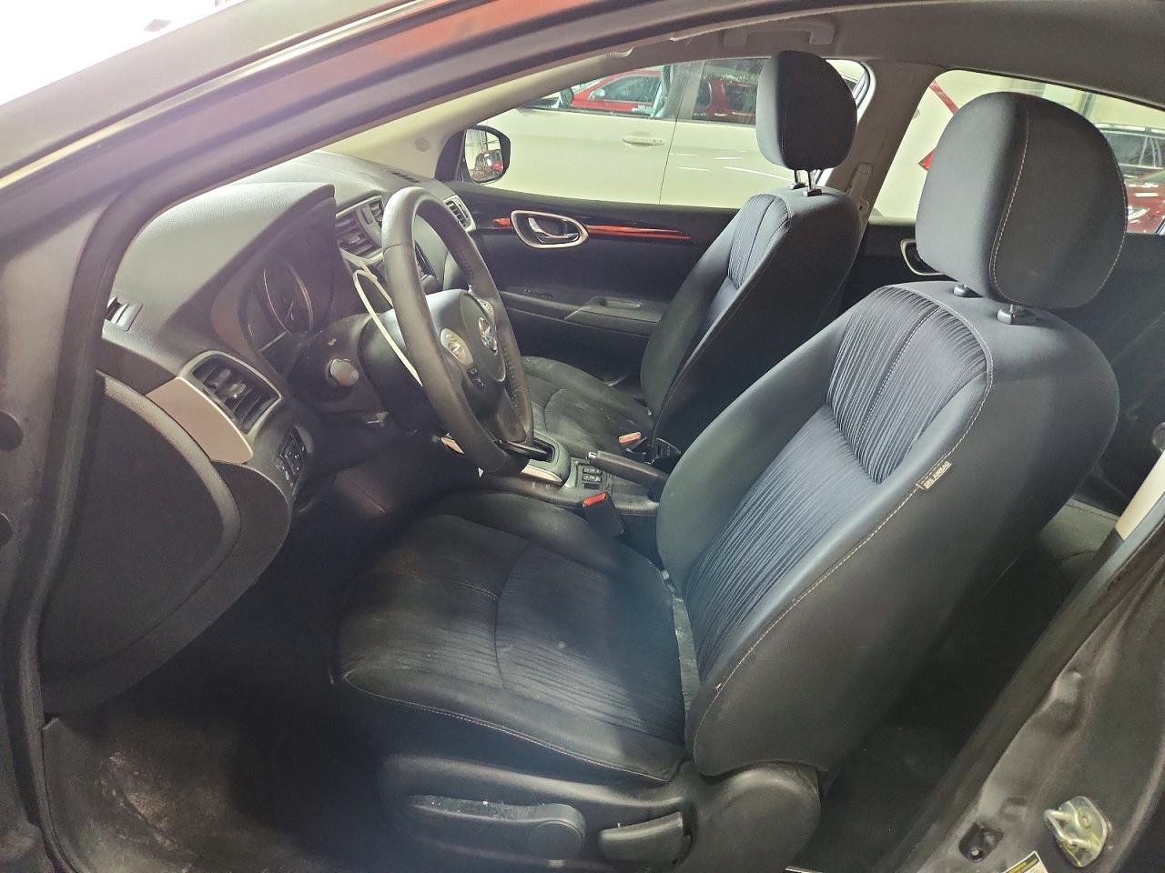 2017 Nissan Sentra S - zdjęcie 7