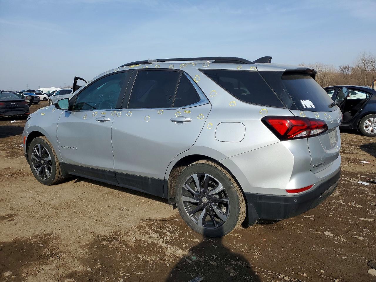 2022 Chevrolet Equinox Lt - zdjęcie 2