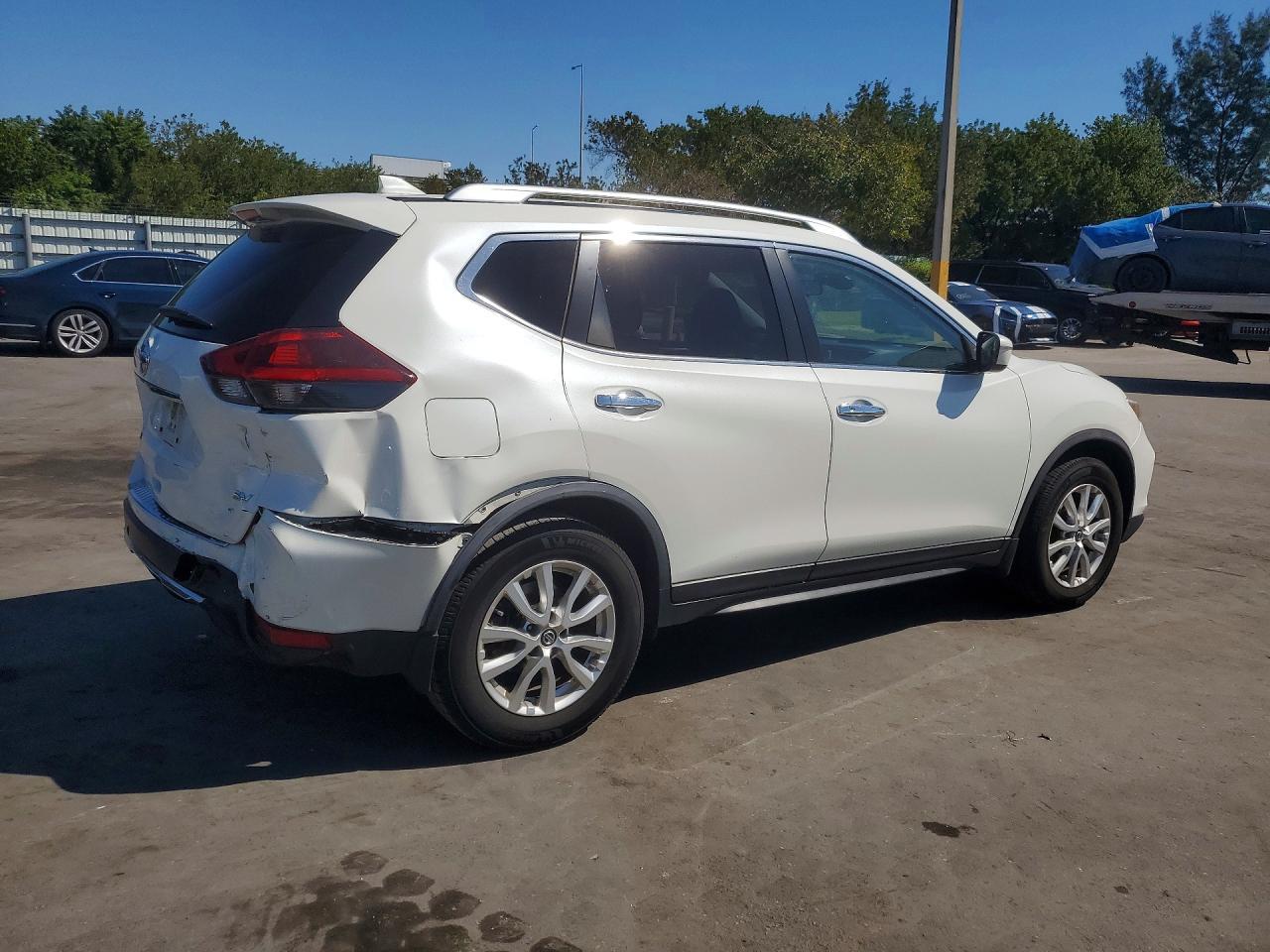 2020 Nissan Rogue Sv - zdjęcie 3