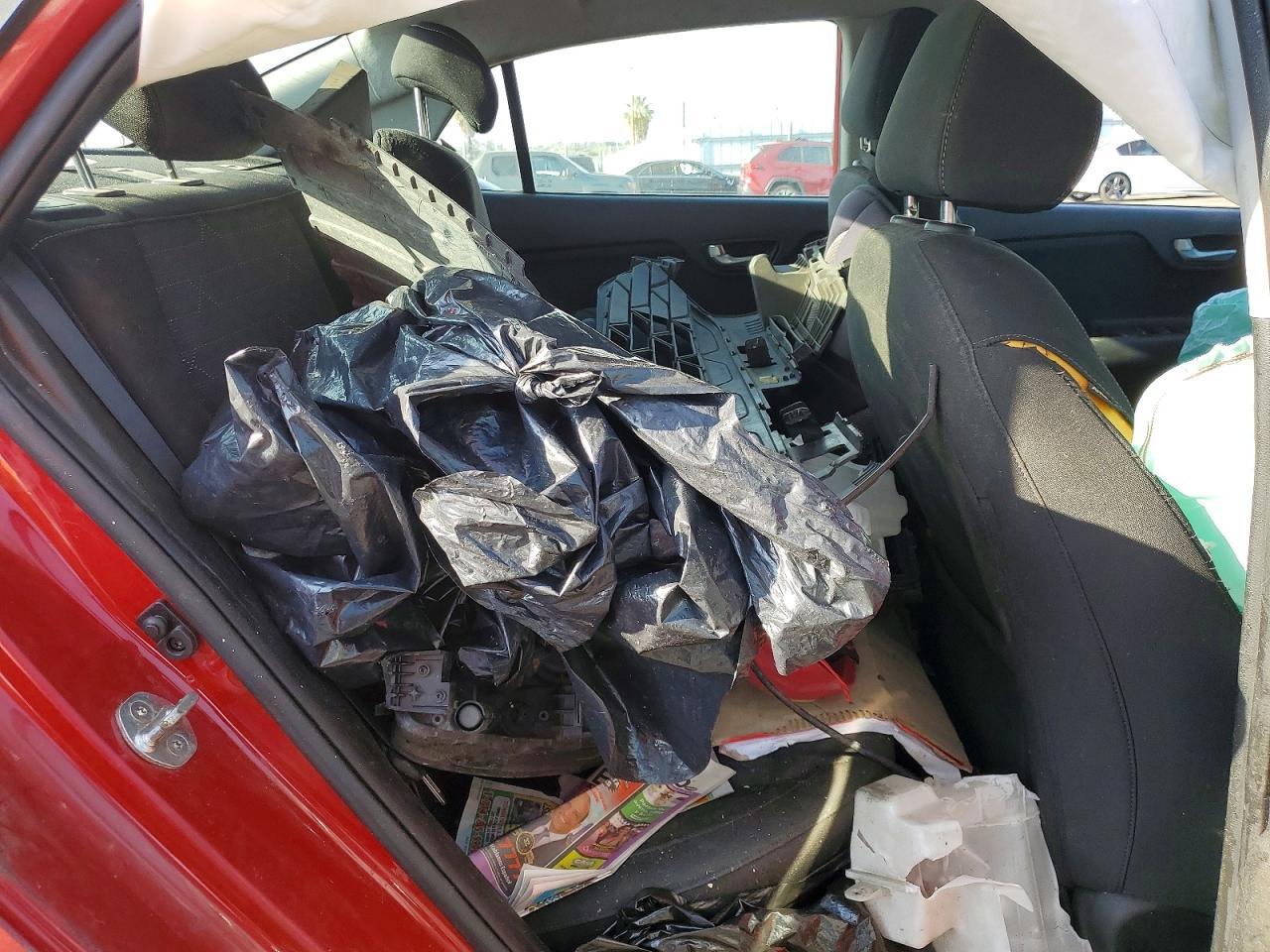 2022 Kia Rio S - zdjęcie 10