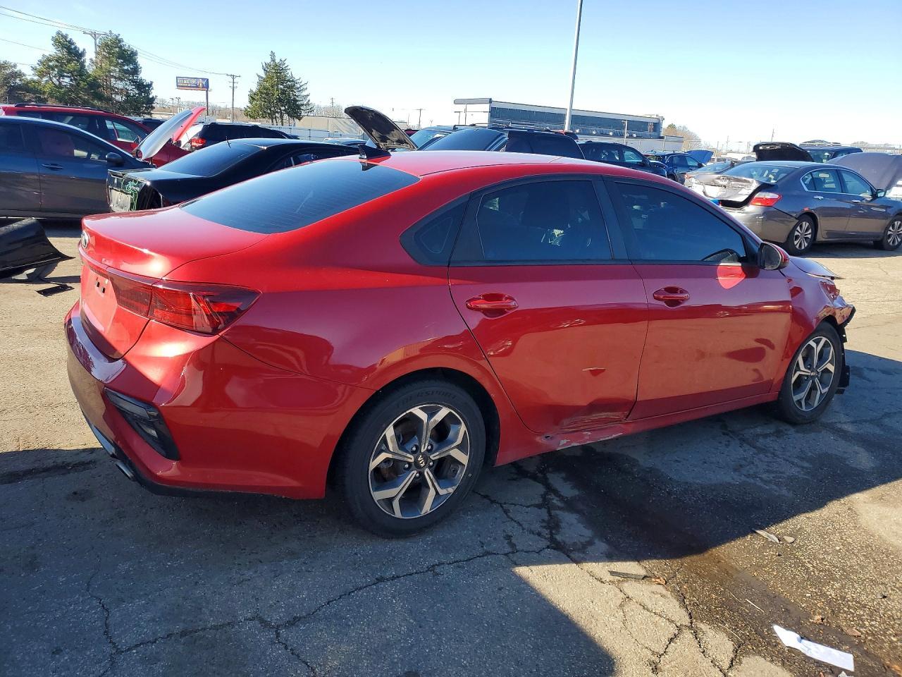 2020 Kia Forte Lxs - zdjęcie 3