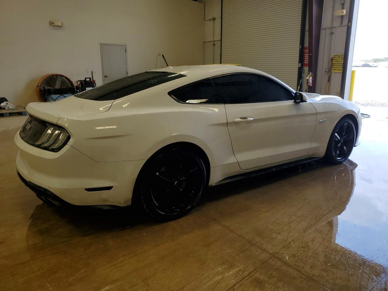 2019 Ford Mustang Gt - zdjęcie 3