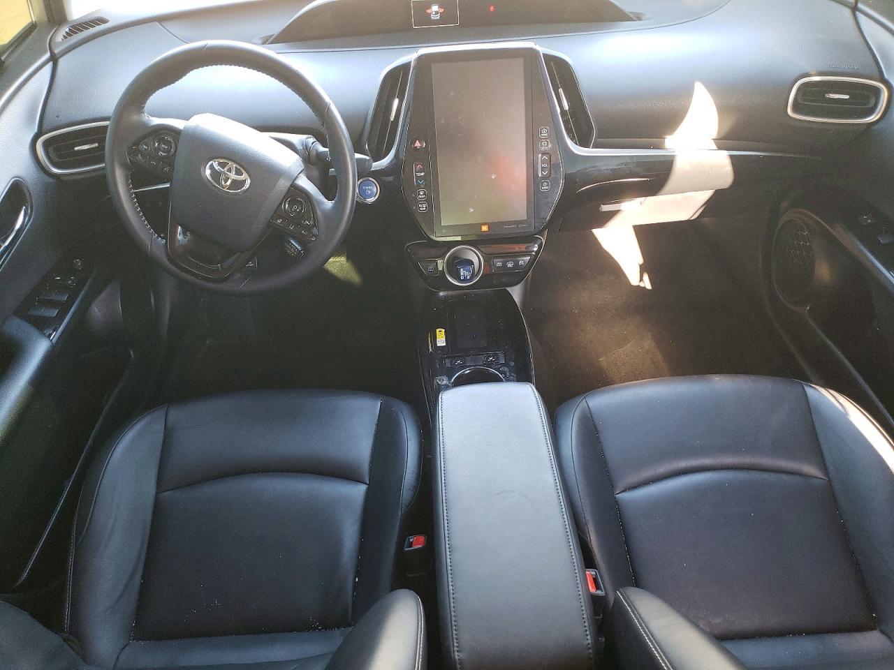 2022 Toyota Prius Prime Limited - zdjęcie 8
