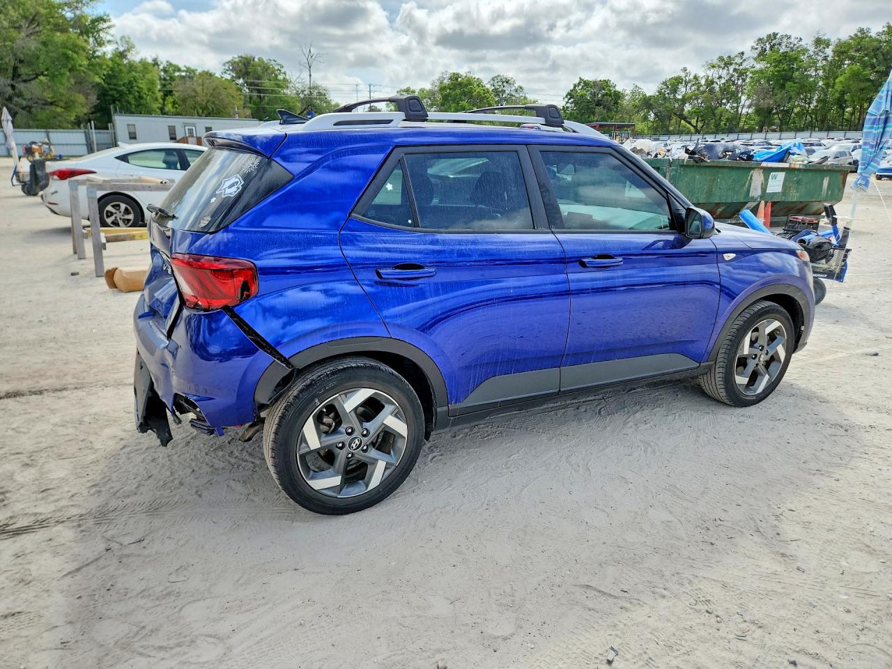 2021 Hyundai Venue Sel - zdjęcie 3