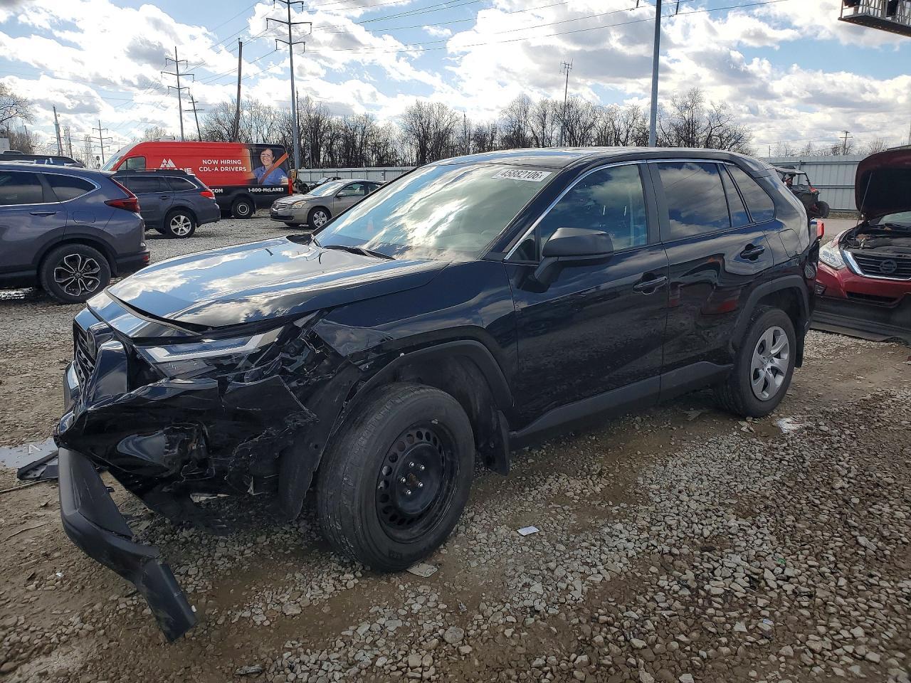 2023 Toyota Rav4 Le - zdjęcie główne