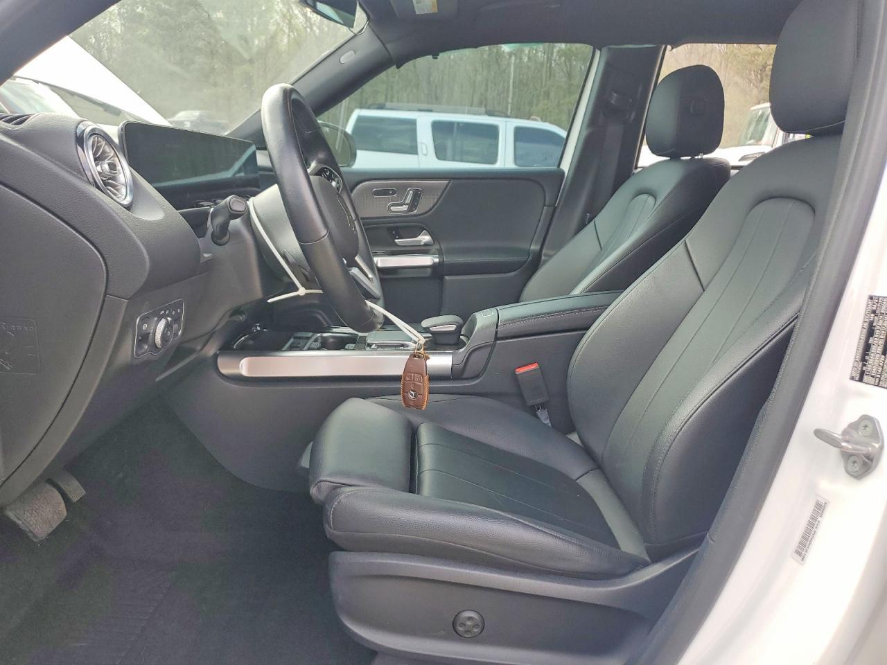 2021 Mercedes-Benz Glb 250 - zdjęcie 7