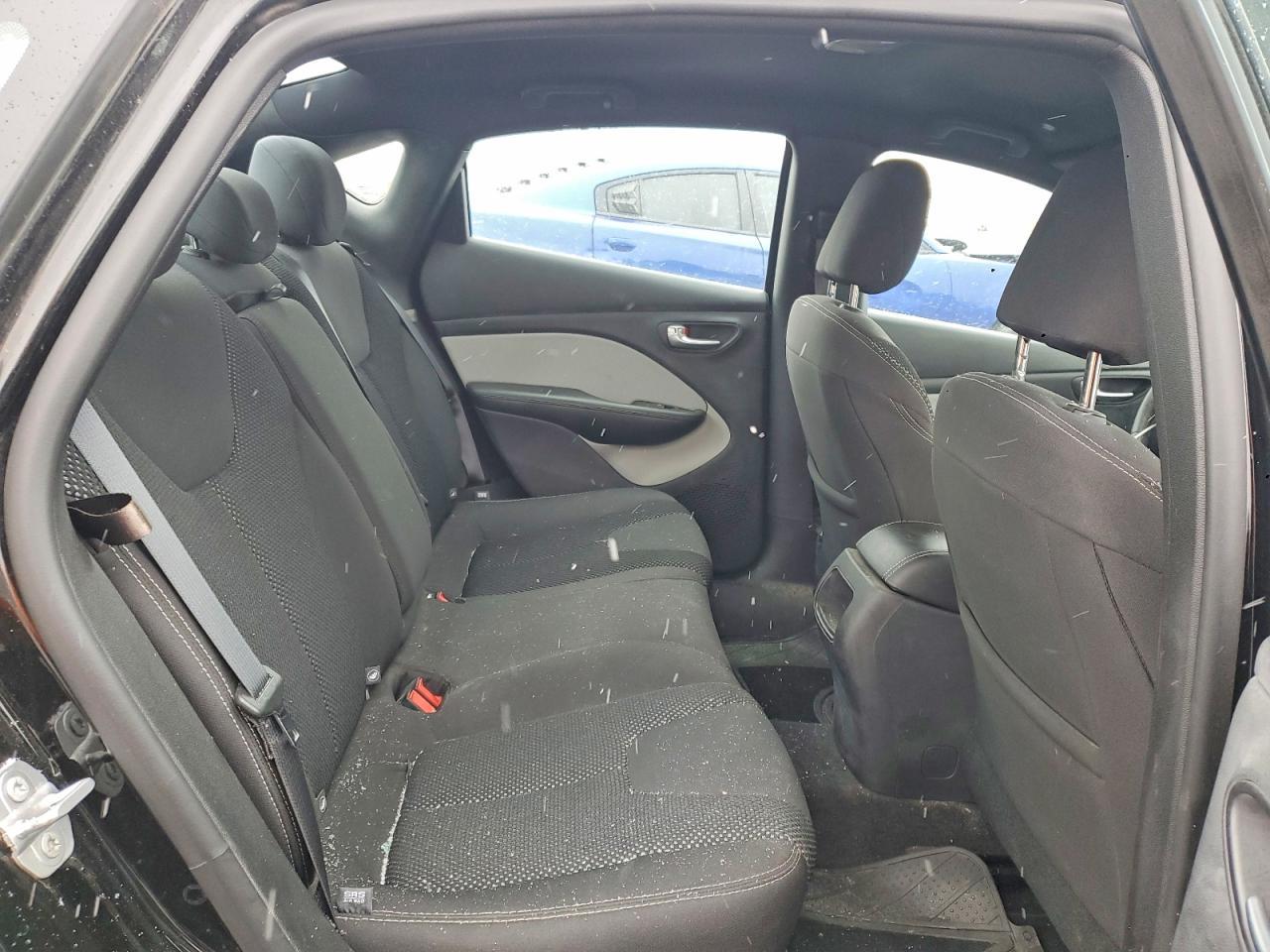 2016 Dodge Dart Sxt - zdjęcie 10