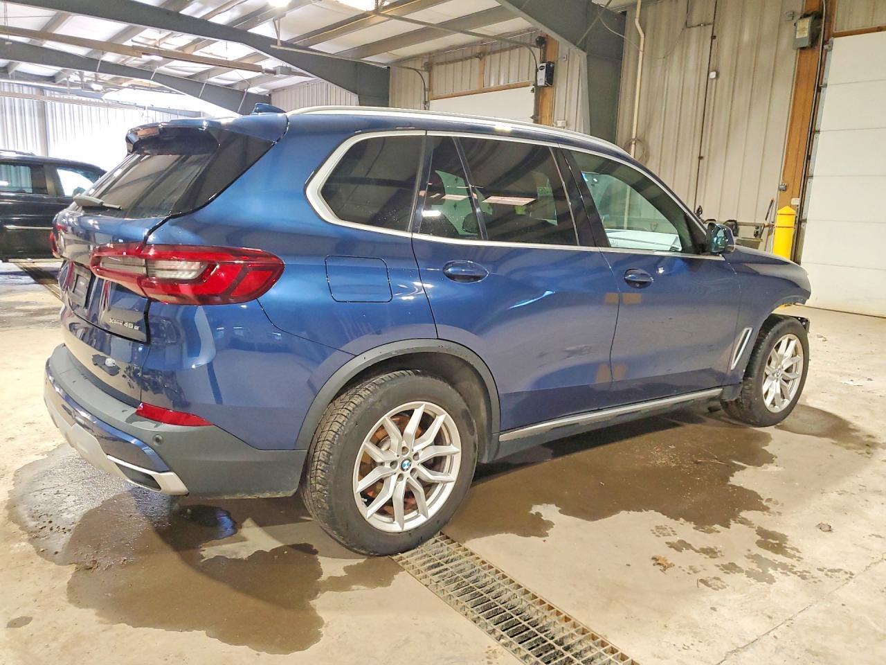 2021 BMW X5 - zdjęcie 3