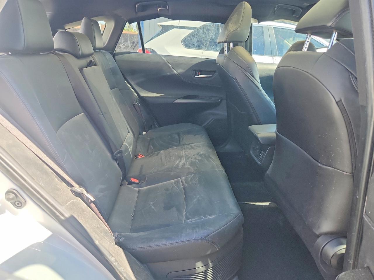 2023 Toyota Venza Nightshade Edition - zdjęcie 10