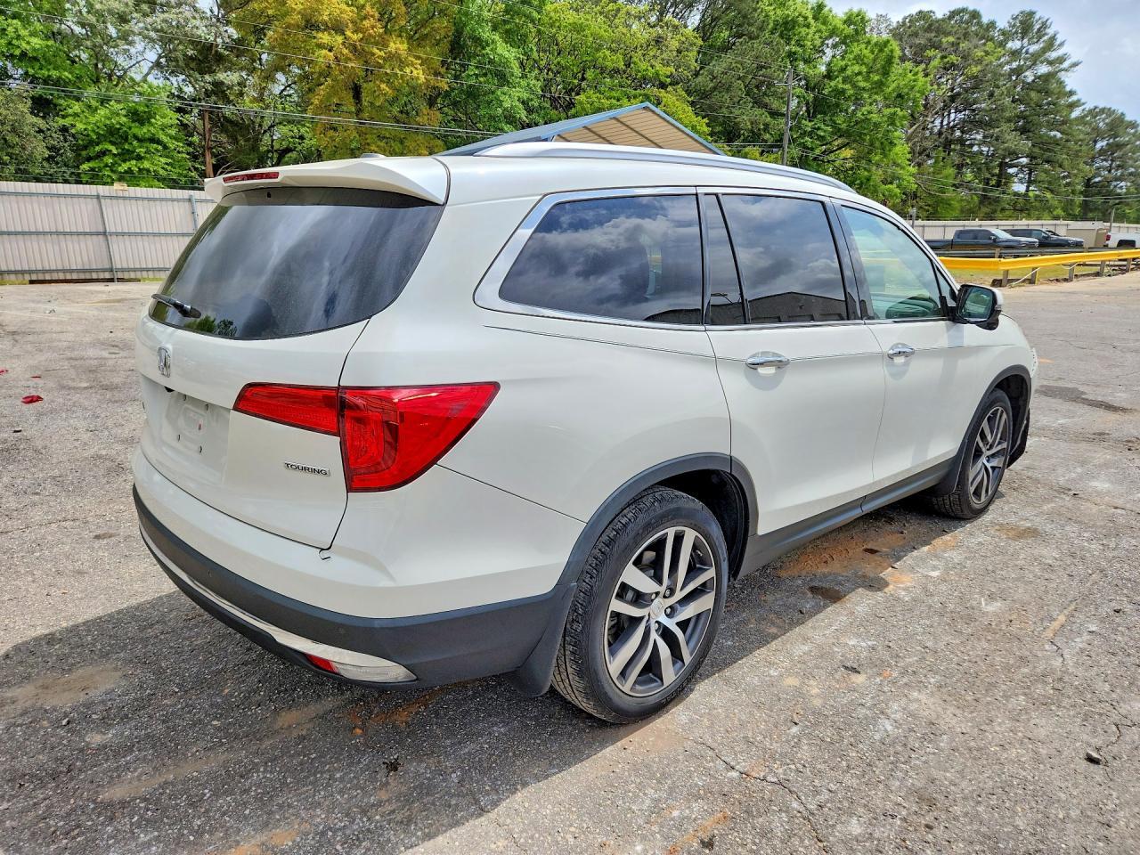 2017 Honda Pilot Touring - zdjęcie 3