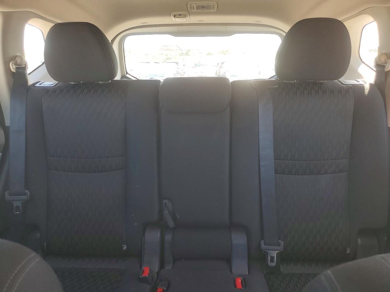 2018 Nissan Rogue S - zdjęcie 10