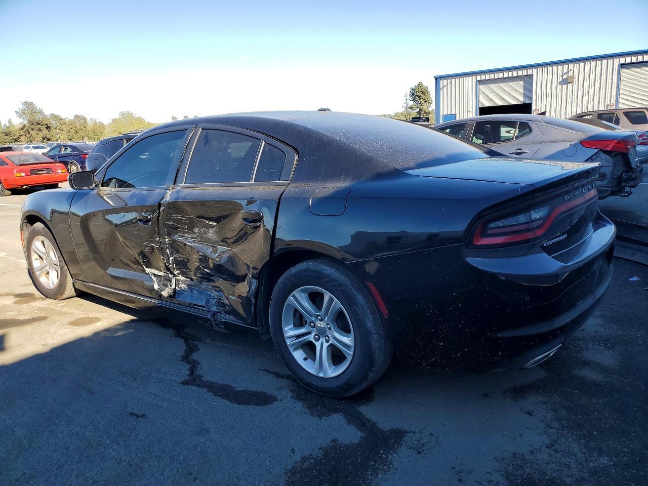 2022 Dodge Charger Sxt - zdjęcie 2