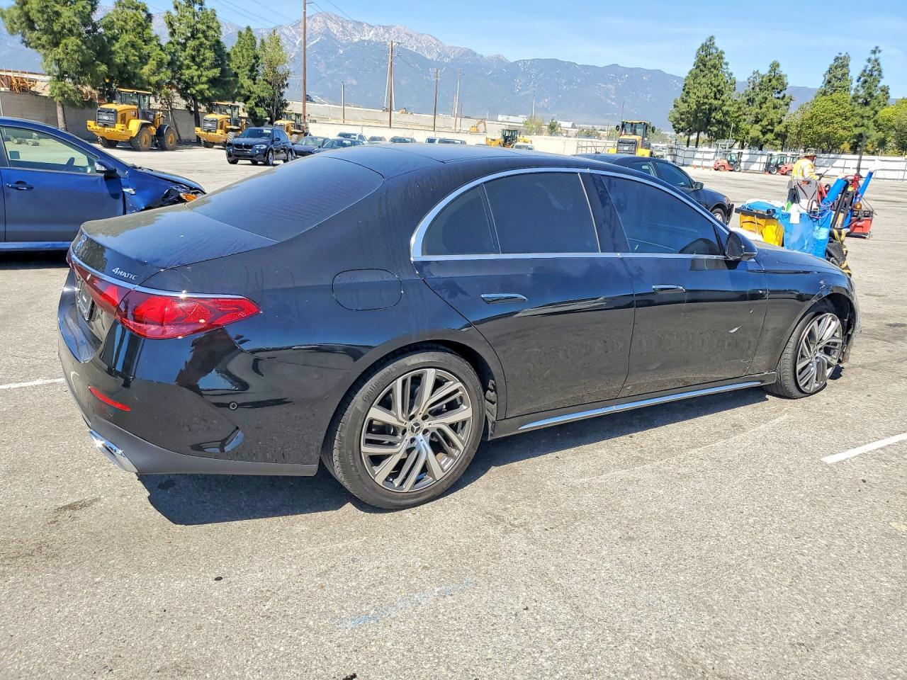 2024 Mercedes-Benz E 350 4Matic - zdjęcie 3