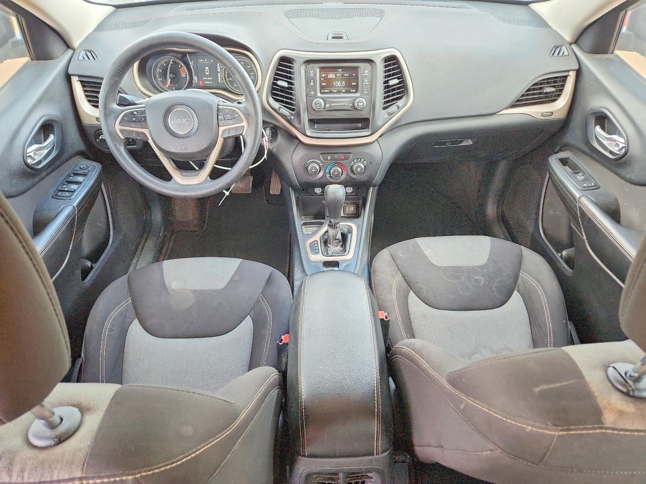 2016 Jeep Cherokee Sport - zdjęcie 8