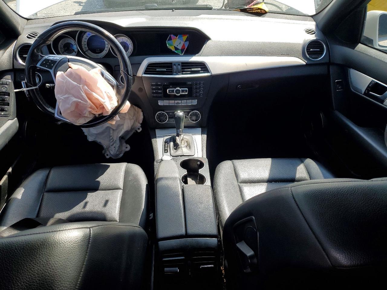 2014 Mercedes-Benz C 300 4Matic - zdjęcie 8