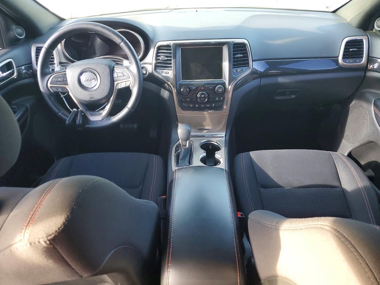 2016 Jeep Grand Cherokee Laredo - zdjęcie 8