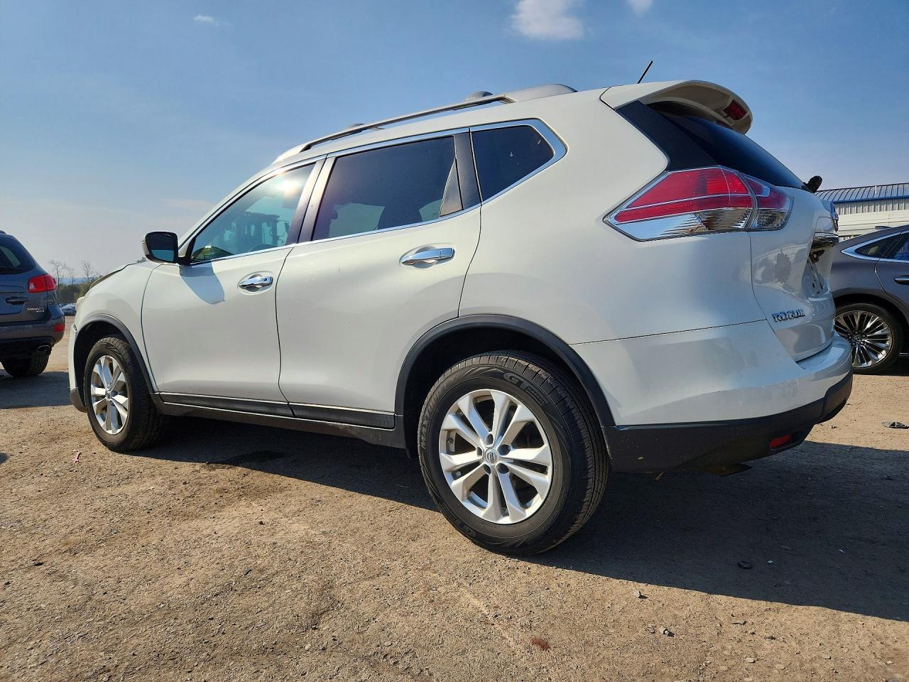 2014 Nissan Rogue Sv - zdjęcie 2