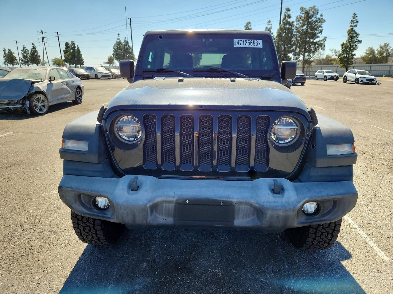 2020 Jeep Wrangler Unlimited Sport - zdjęcie 5