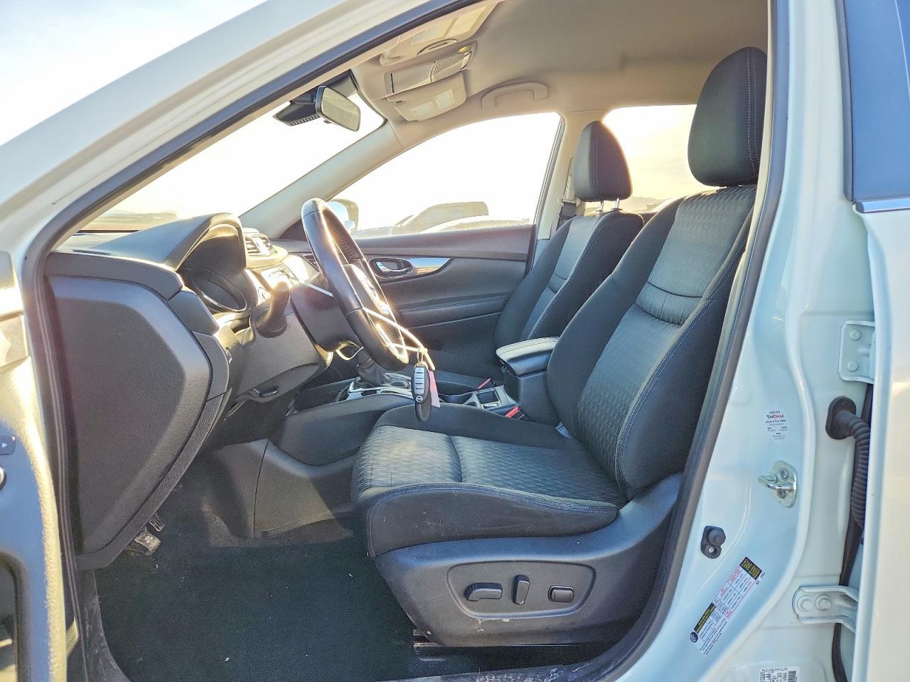 2020 Nissan Rogue Sv - zdjęcie 7