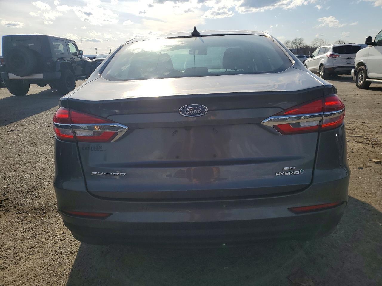 2019 Ford Fusion Se - zdjęcie 6