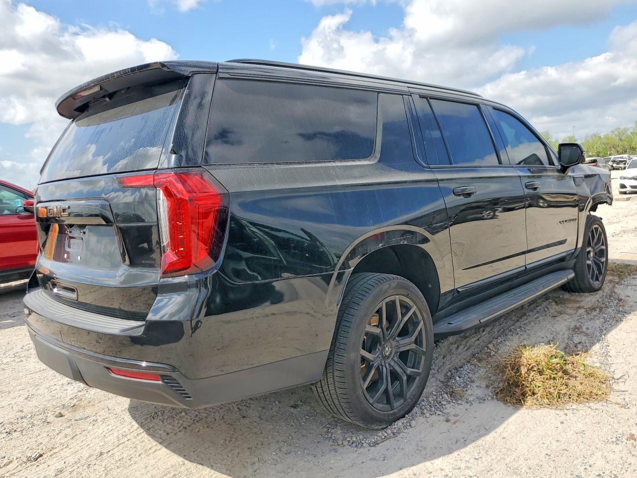 2022 GMC Yukon Xl C1500 Slt - zdjęcie 3