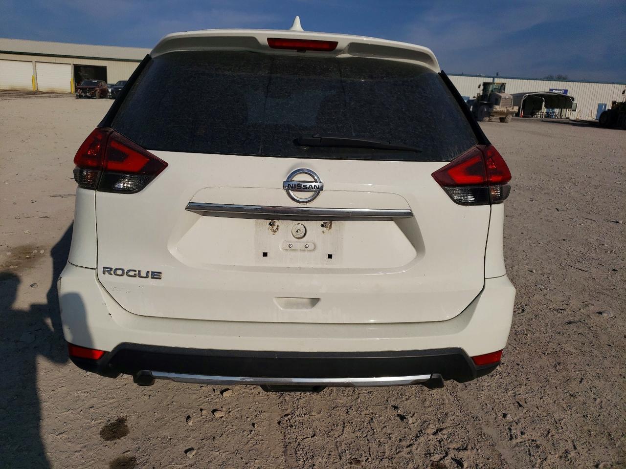 2018 Nissan Rogue S - zdjęcie 6