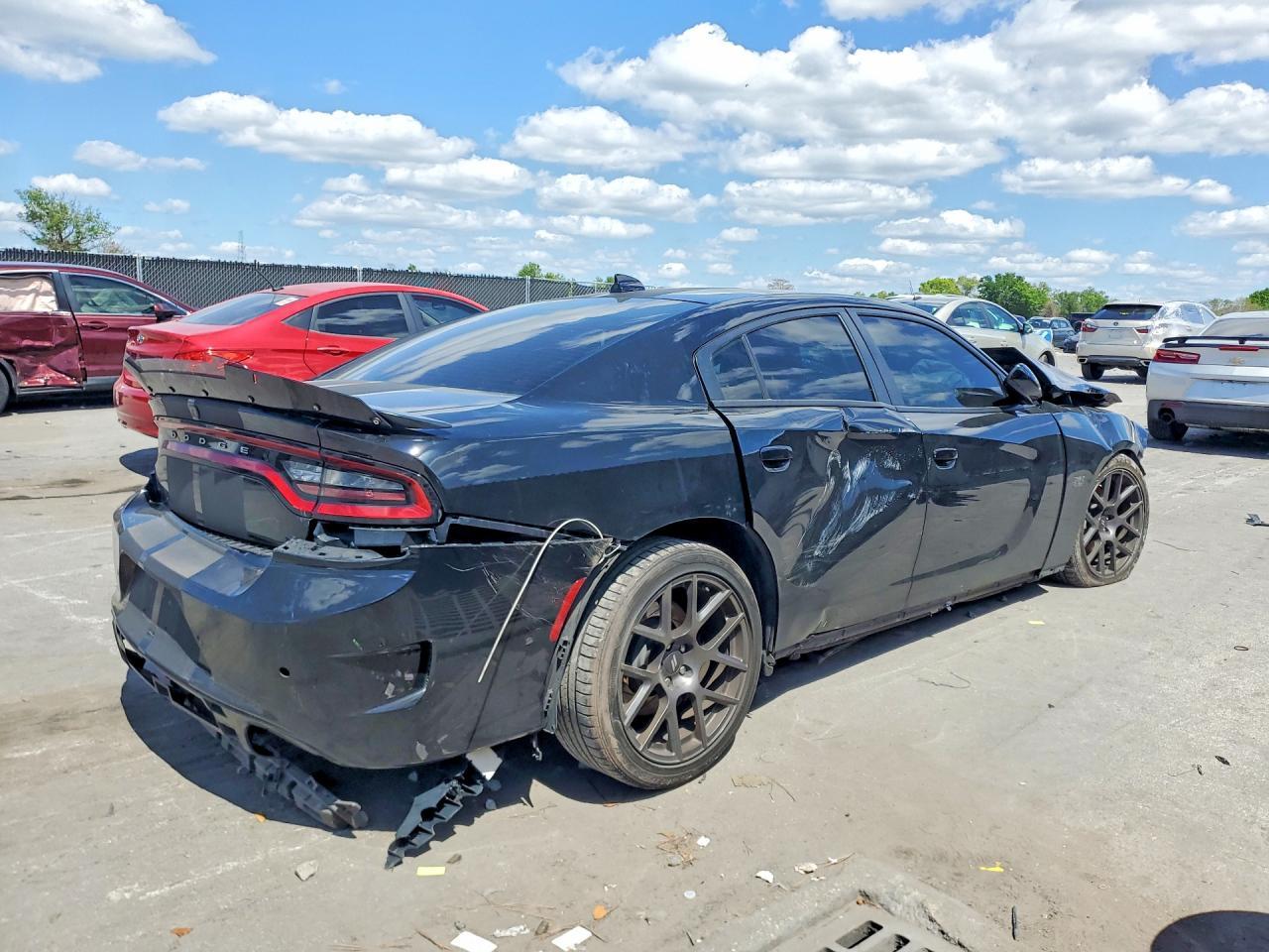 2019 Dodge Charger Scat Pack - zdjęcie 3