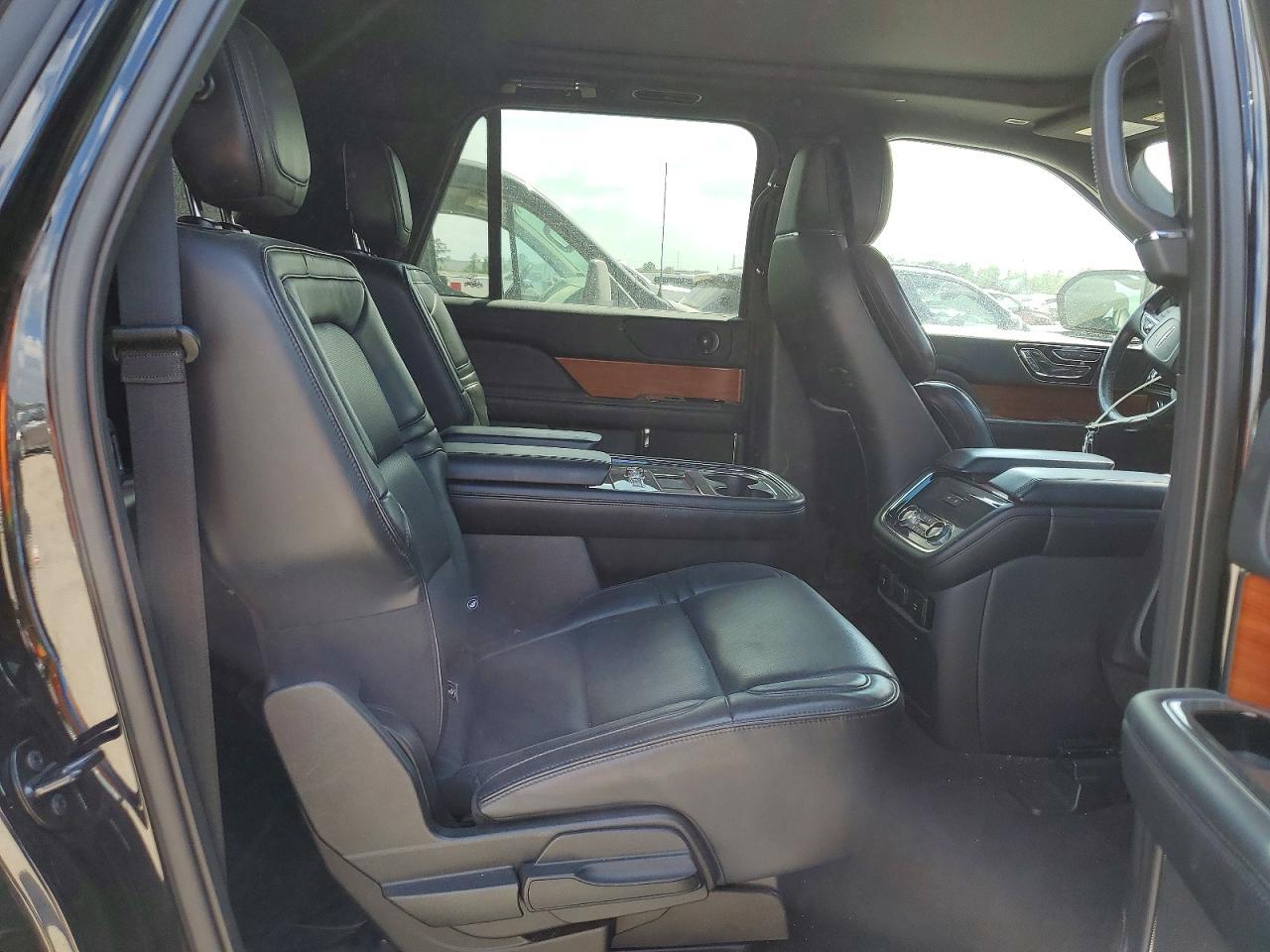 2019 Lincoln Navigator L Reserve - zdjęcie 11