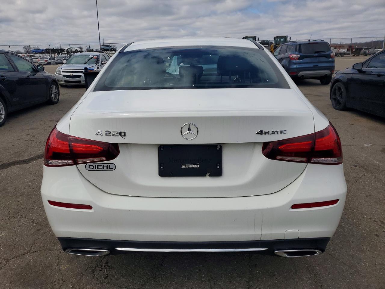 2021 Mercedes-Benz A 220 4Matic - zdjęcie 6