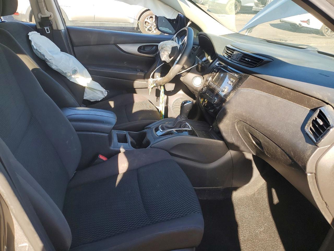 2017 Nissan Rogue Sport S - zdjęcie 7