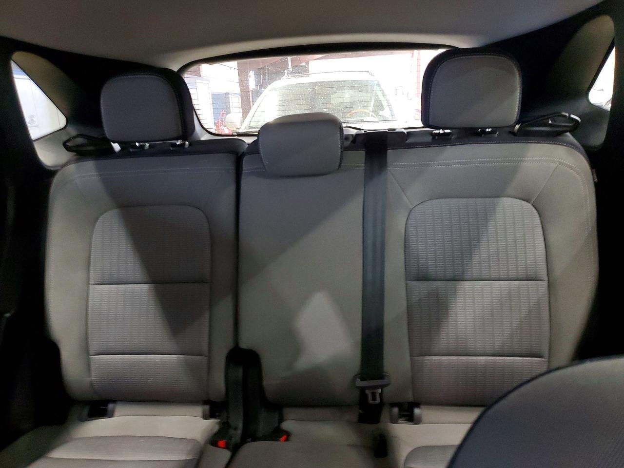 2021 Ford Escape S - zdjęcie 10