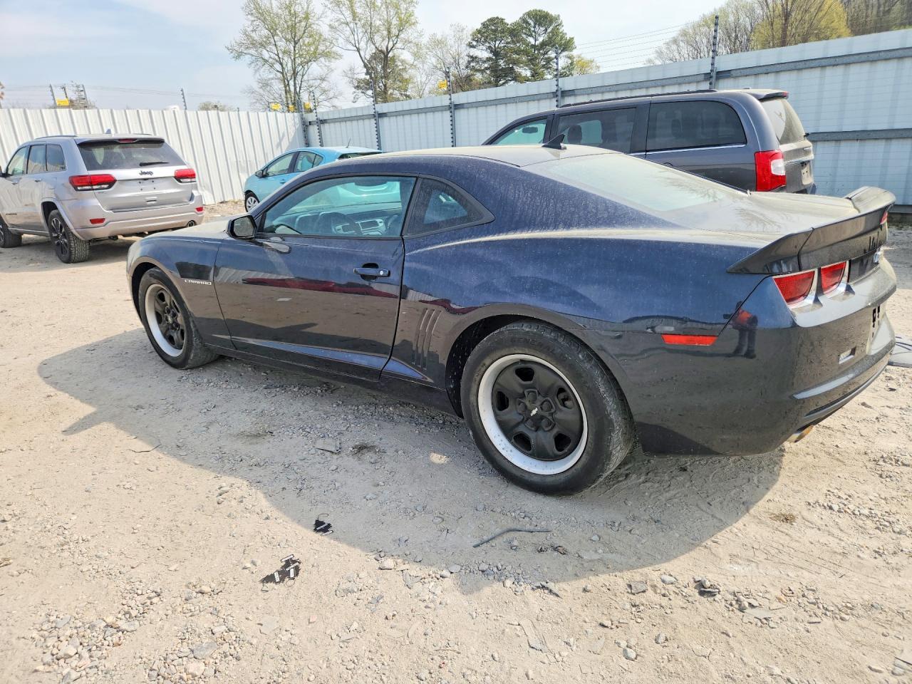 2013 Chevrolet Camaro Ls - zdjęcie 2