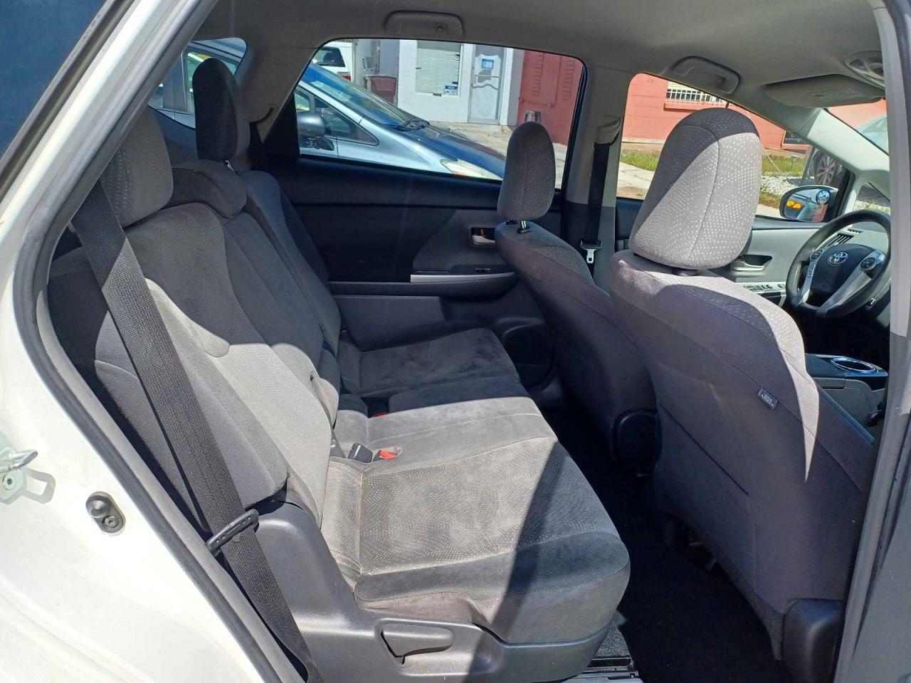 2013 Toyota Prius V Three - zdjęcie 6