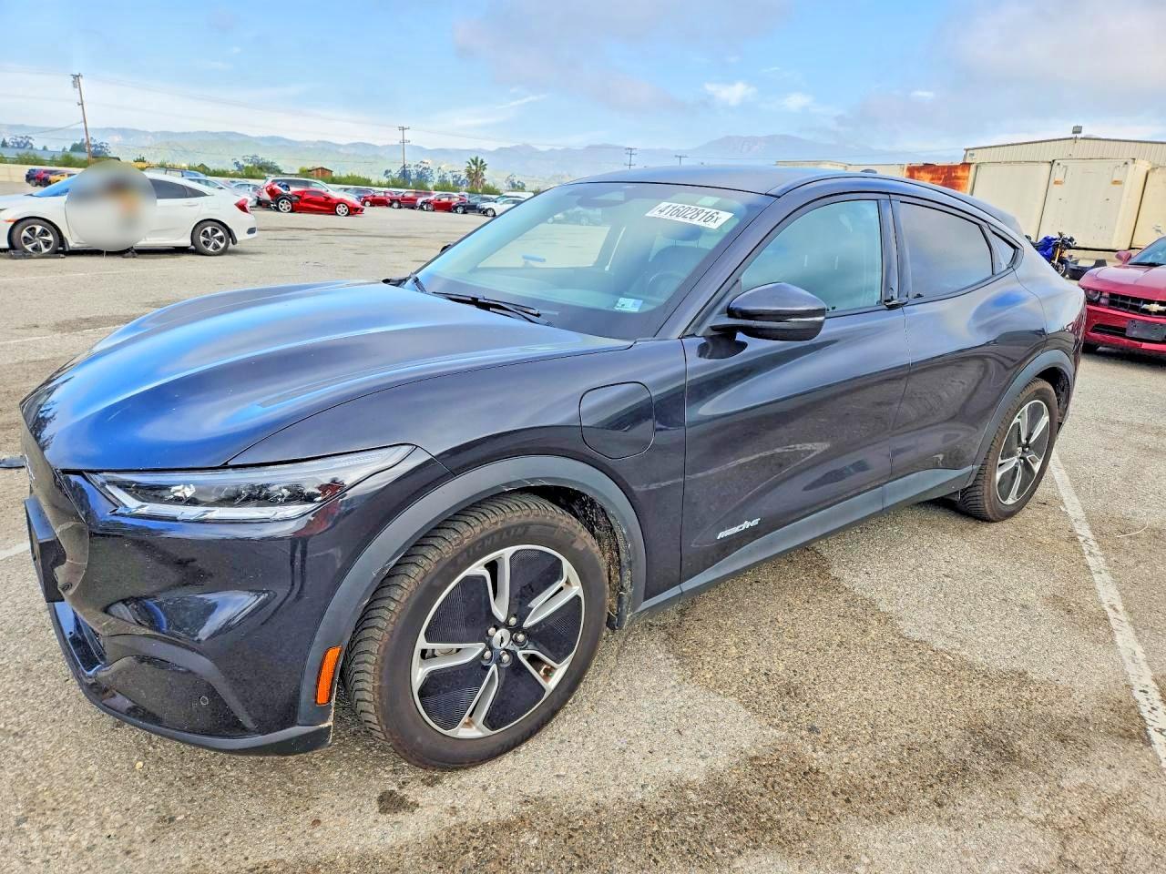 2021 Ford Mustang Mach-E Select - zdjęcie główne
