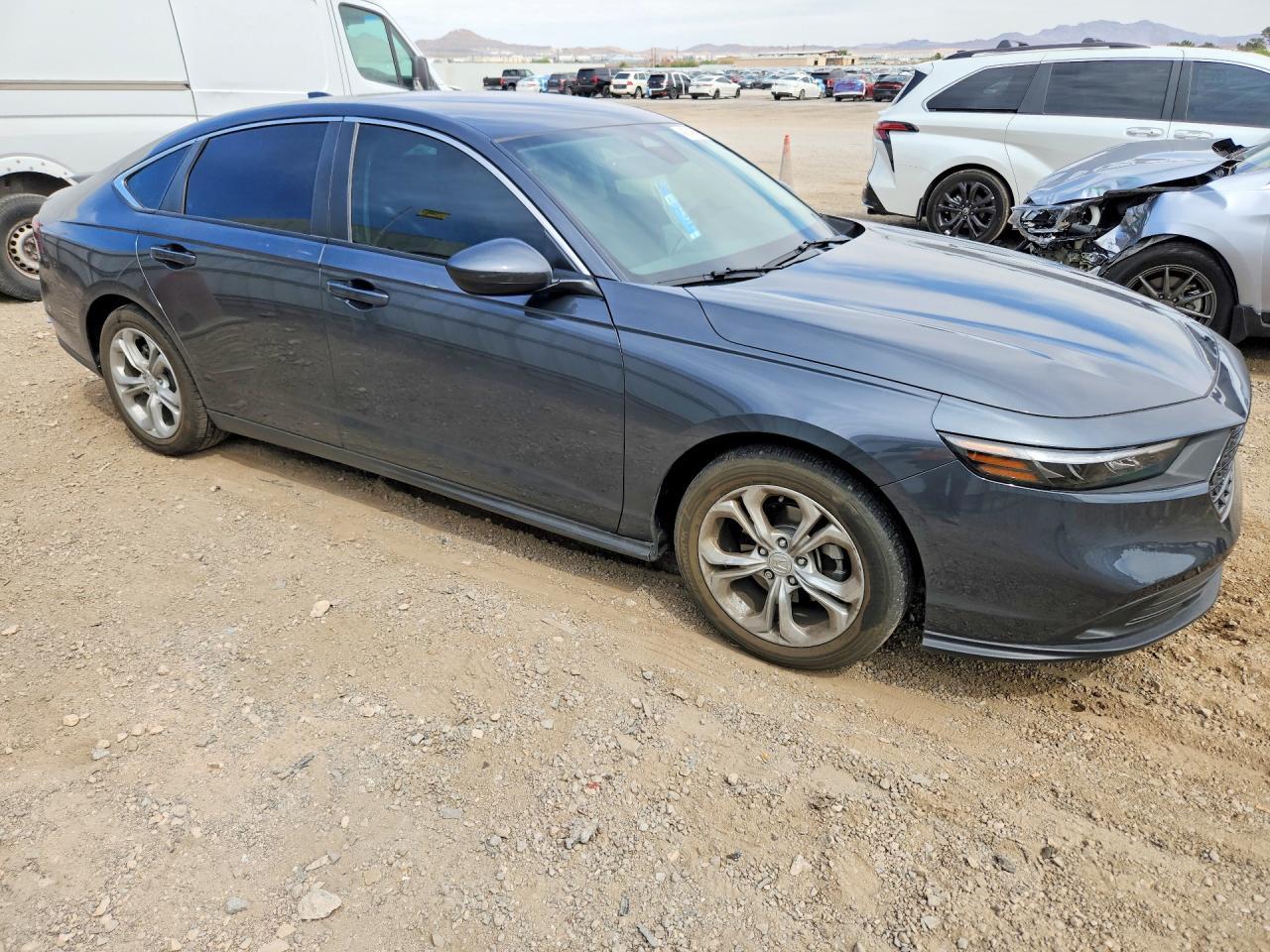 2023 Honda Accord Lx - zdjęcie 4