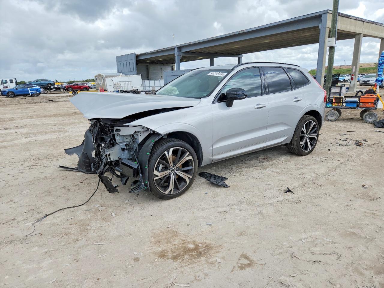 2023 Volvo Xc60 Ultimate - zdjęcie główne