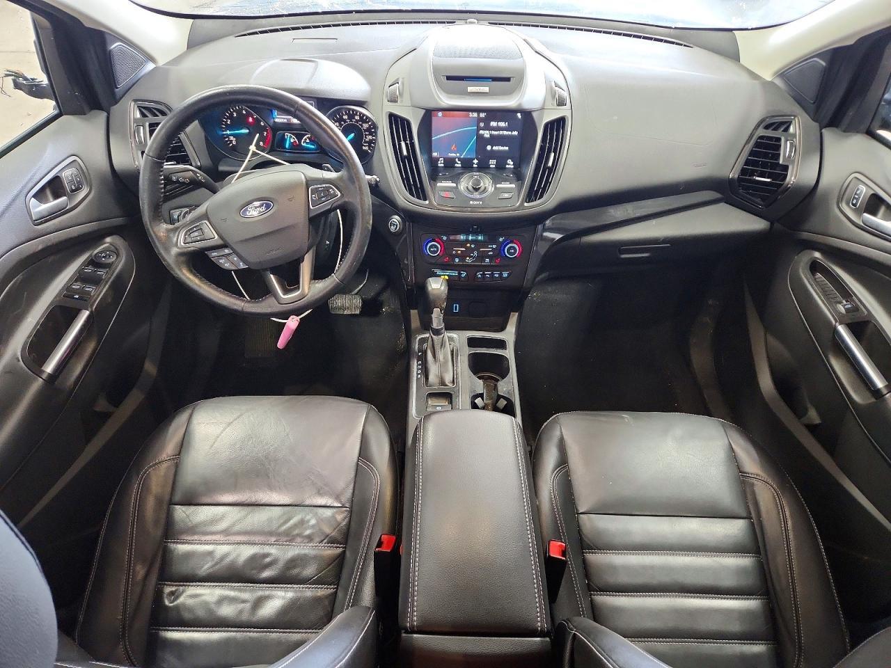 2017 Ford Escape Titanium - zdjęcie 8