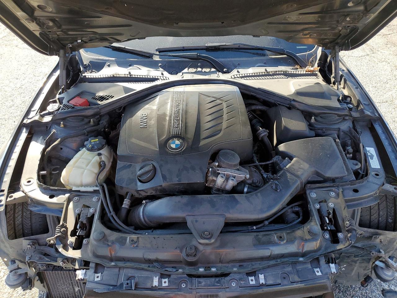 2015 BMW 335 I - zdjęcie 11