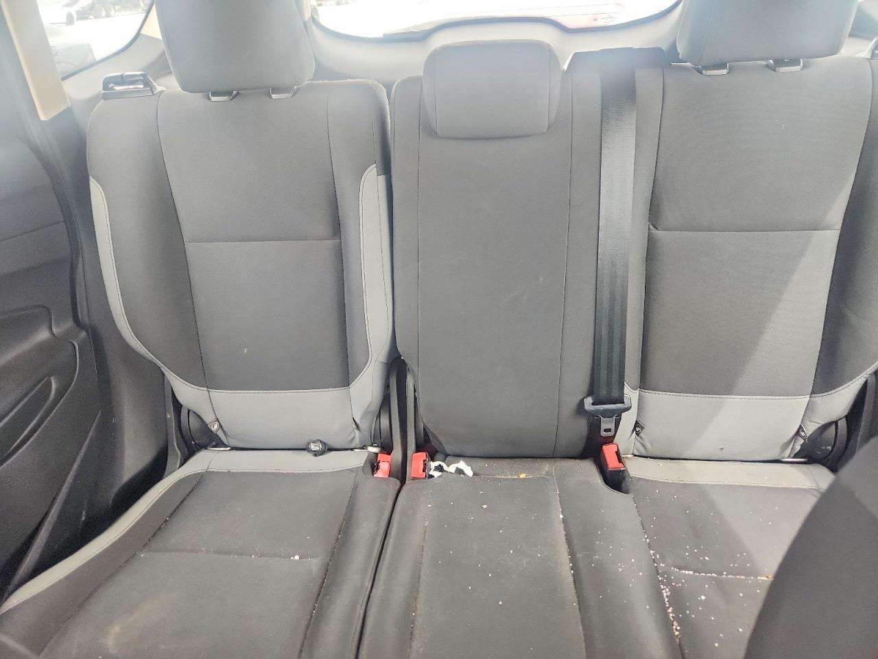 2014 Ford Escape S - zdjęcie 10