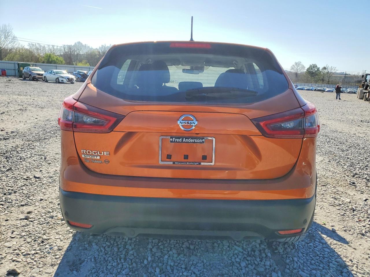 2022 Nissan Rogue Sport S - zdjęcie 6