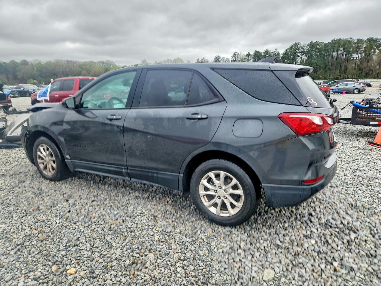 2019 Chevrolet Equinox Ls - zdjęcie 2