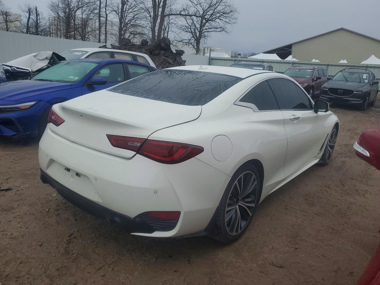 2017 Infiniti Q60 3.0T Premium - zdjęcie 3