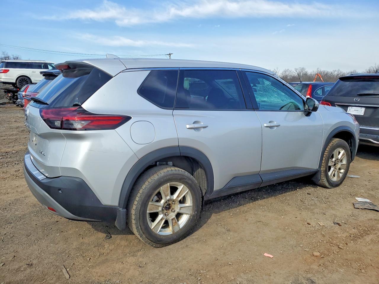 2021 Nissan Rogue Sv - zdjęcie 3