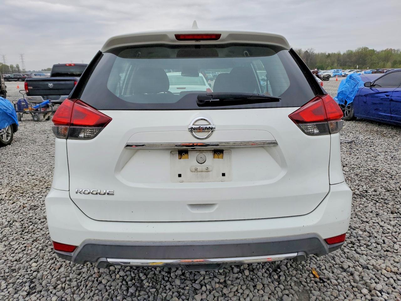 2017 Nissan Rogue S - zdjęcie 6