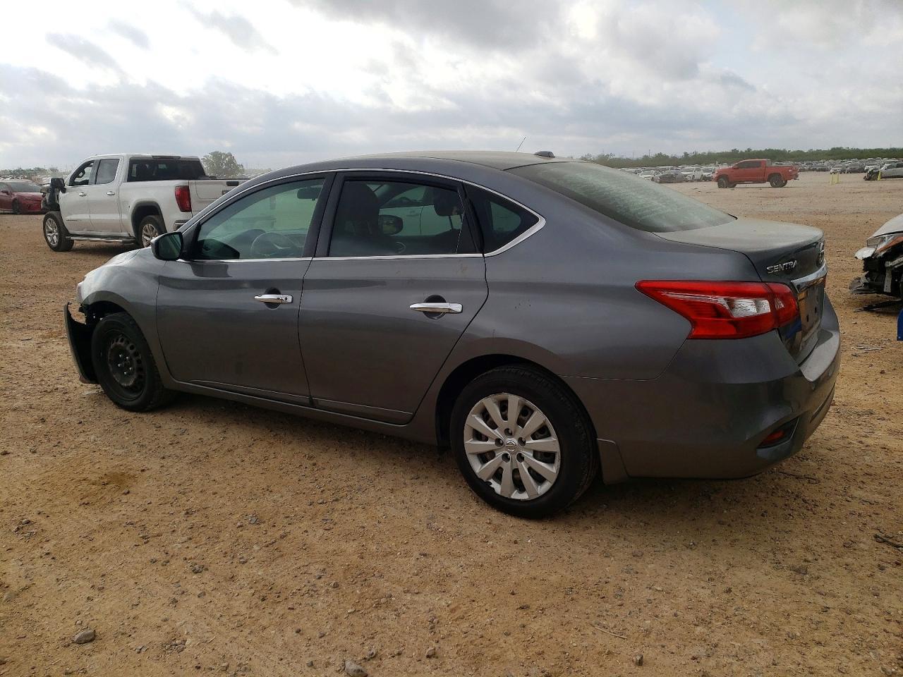 2017 Nissan Sentra Sv - zdjęcie 2