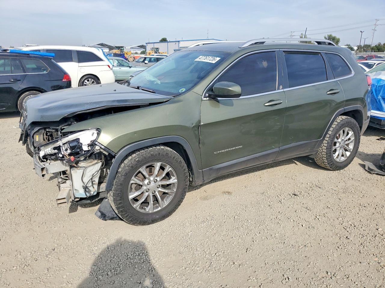 2019 Jeep Cherokee Latitude - zdjęcie główne