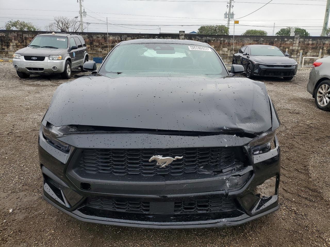 2025 Ford Mustang - zdjęcie 5