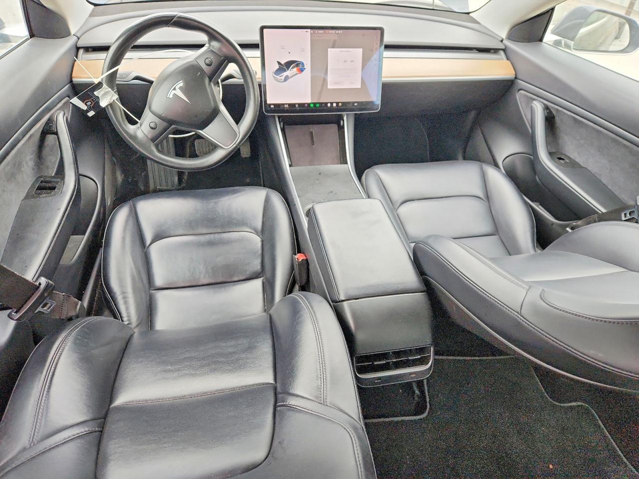 2018 Tesla Model 3 - zdjęcie 8